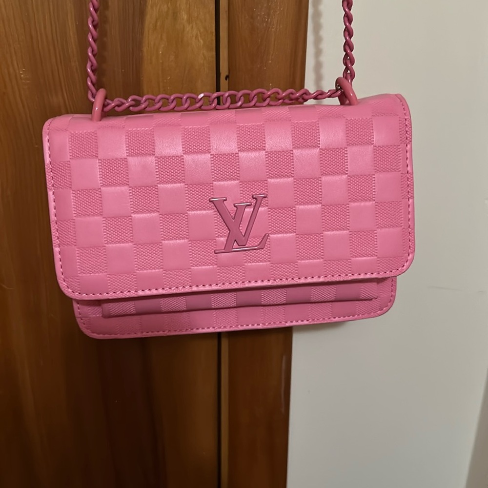 Louis Vuitton pink Damier purse/crossbody. Reposhing.  I love it but need money
